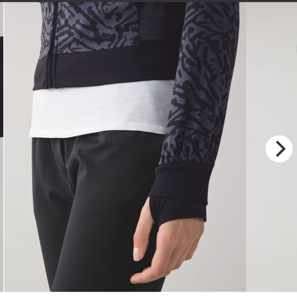 Lululemon Noir Jacket Sz 8 Lightweight, Thumbholes, Mesh, Black Animal Print - Picture 5 of 14